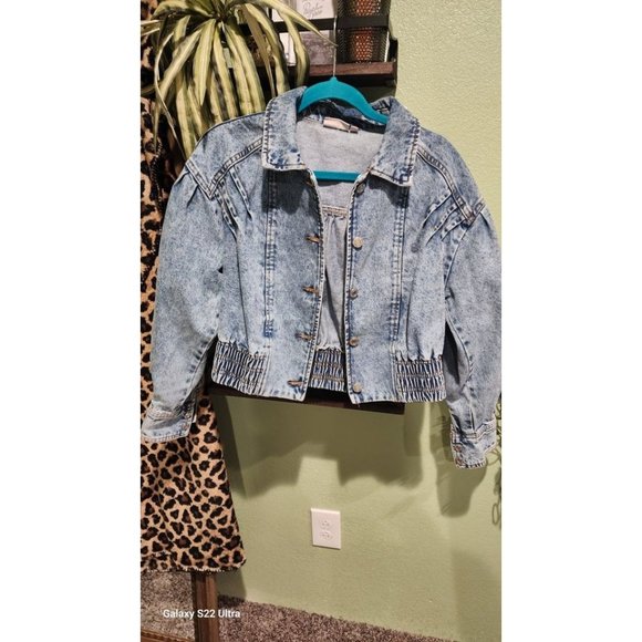 Size M SO Clothing Women's Blue Jean Jacket - Picture 1 of 4
